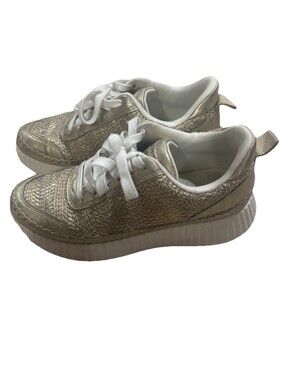 Universal Thread Gold Metallic Lace Up Lightweight Women's Sneakers
